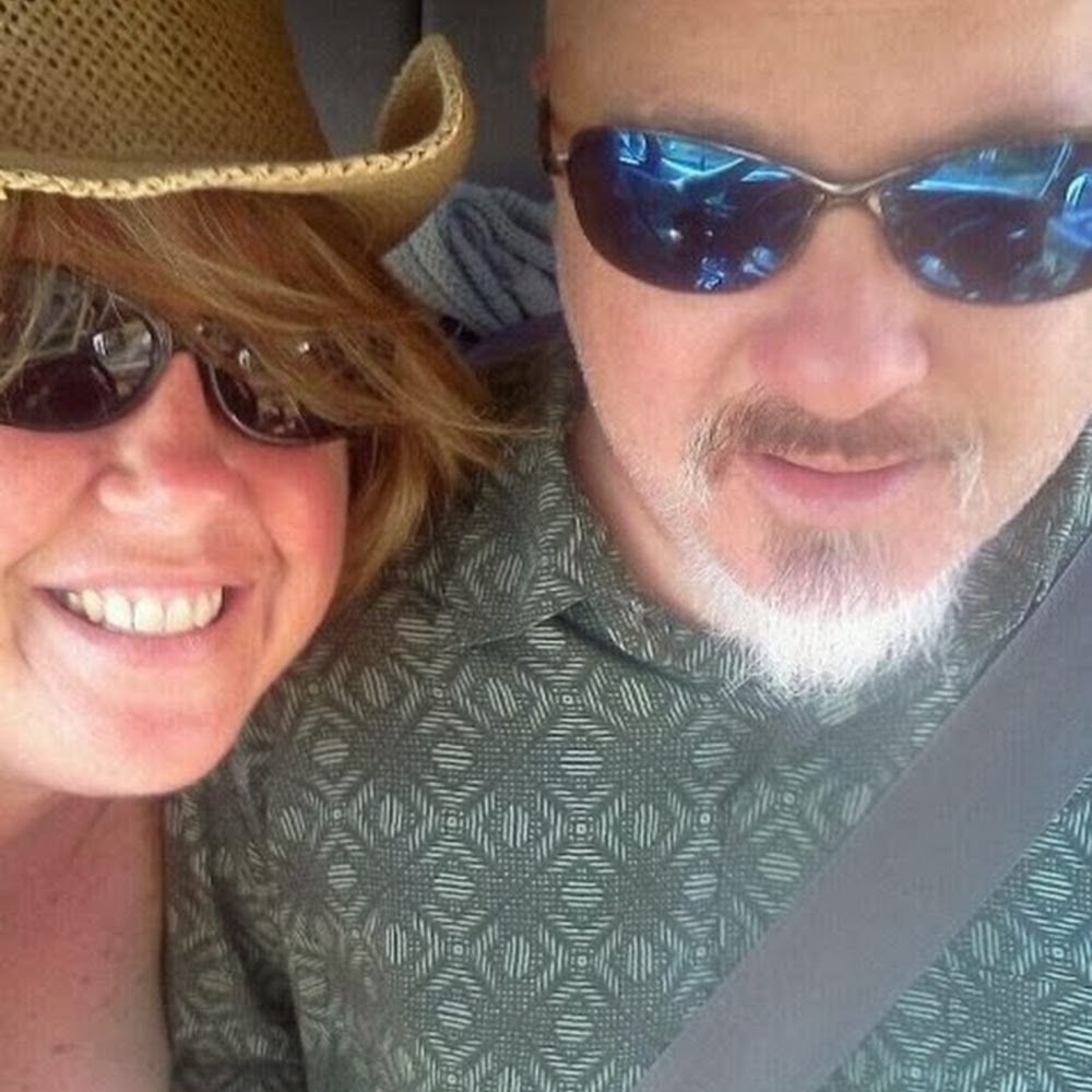 Meet your Poshers, House of Anaya